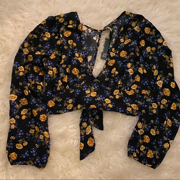 Floral crop top - Picture 2 of 5